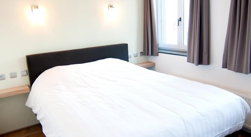 Apartment De Maasnacht Maaseik Esterno foto