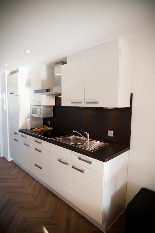 Apartment De Maasnacht Maaseik Esterno foto