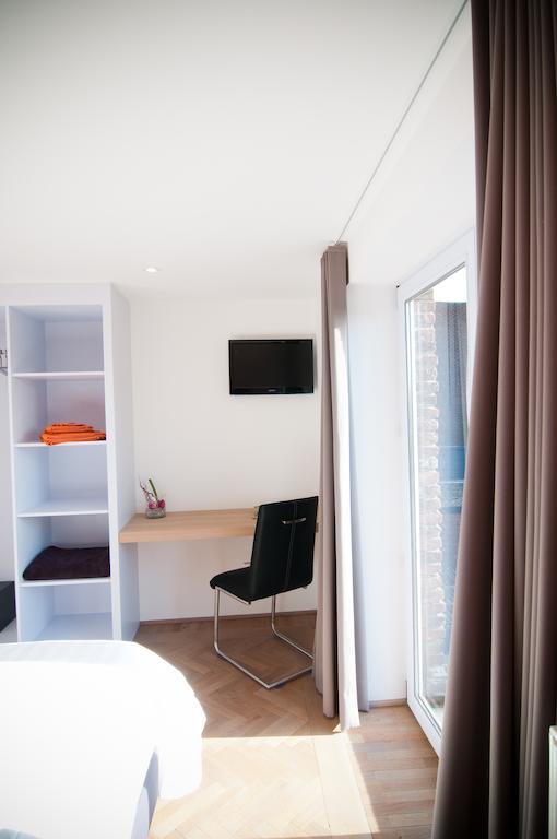 Apartment De Maasnacht Maaseik Esterno foto
